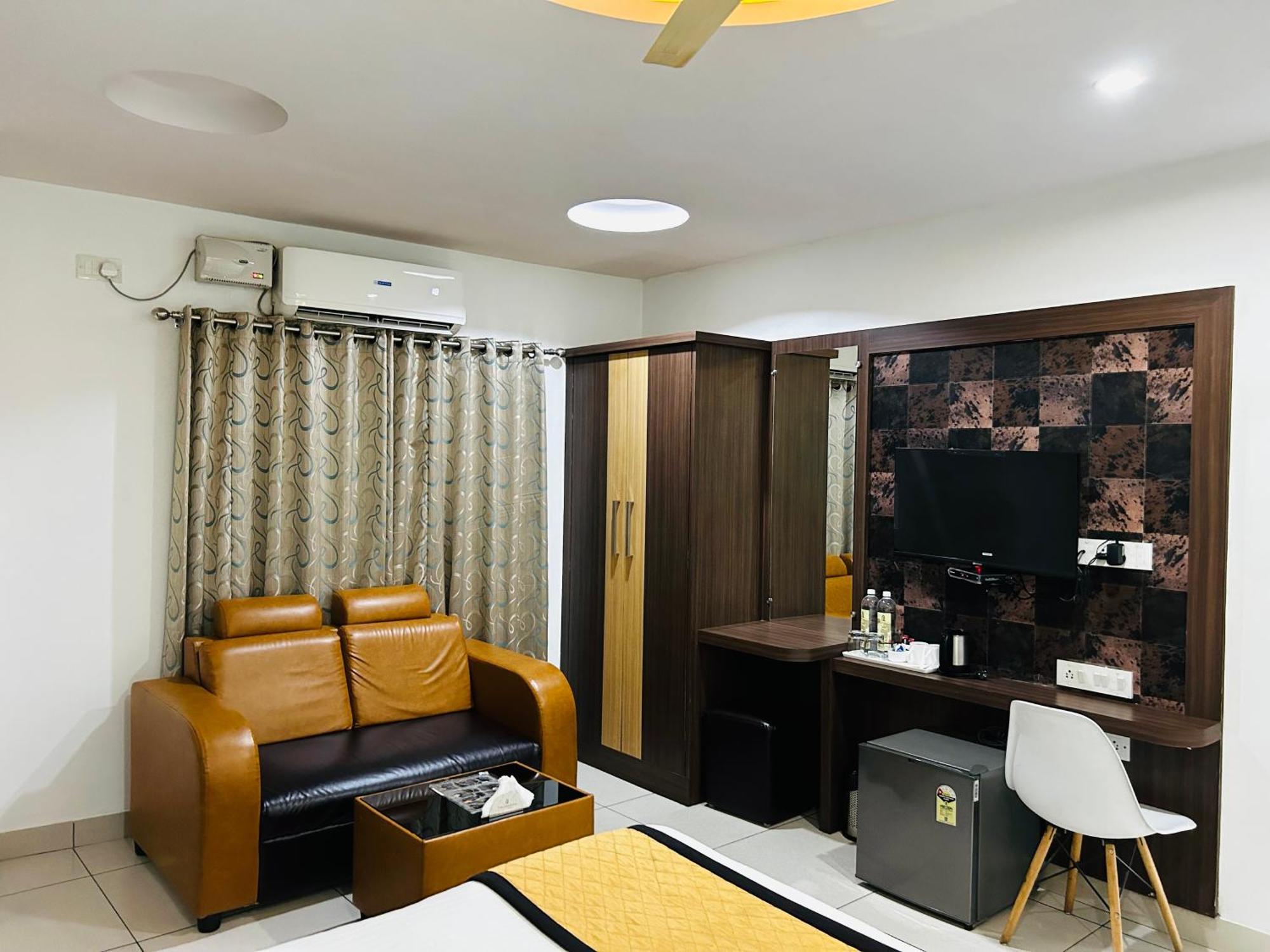 The Porch Inn Hotel/Service Apartments Bangalore Ngoại thất bức ảnh