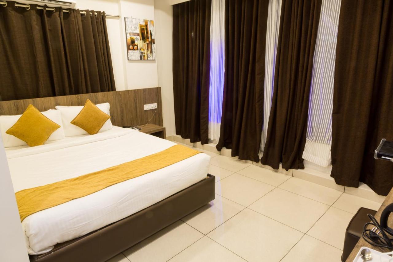 The Porch Inn Hotel/Service Apartments Bangalore Ngoại thất bức ảnh