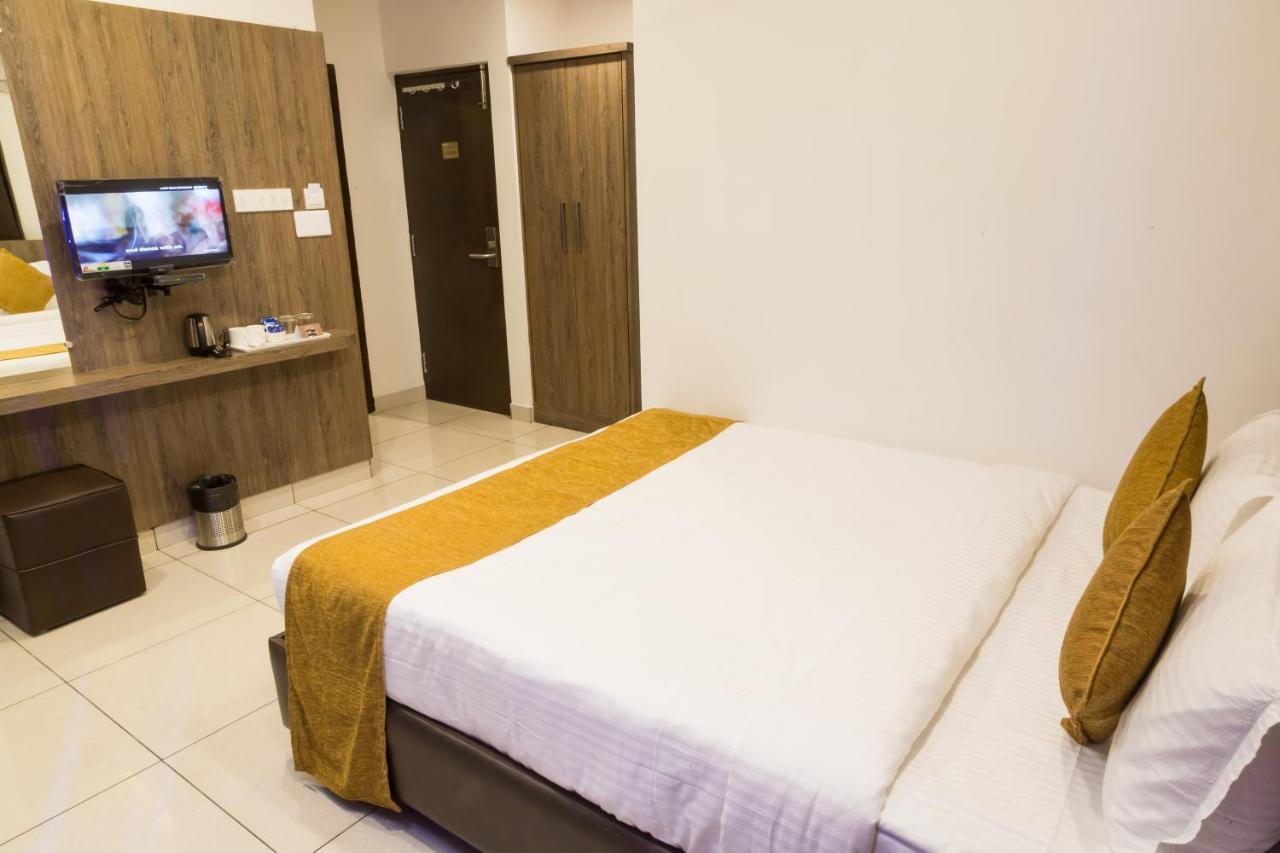 The Porch Inn Hotel/Service Apartments Bangalore Ngoại thất bức ảnh