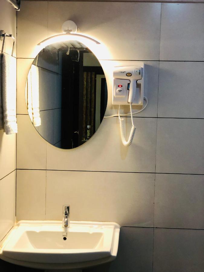 The Porch Inn Hotel/Service Apartments Bangalore Ngoại thất bức ảnh